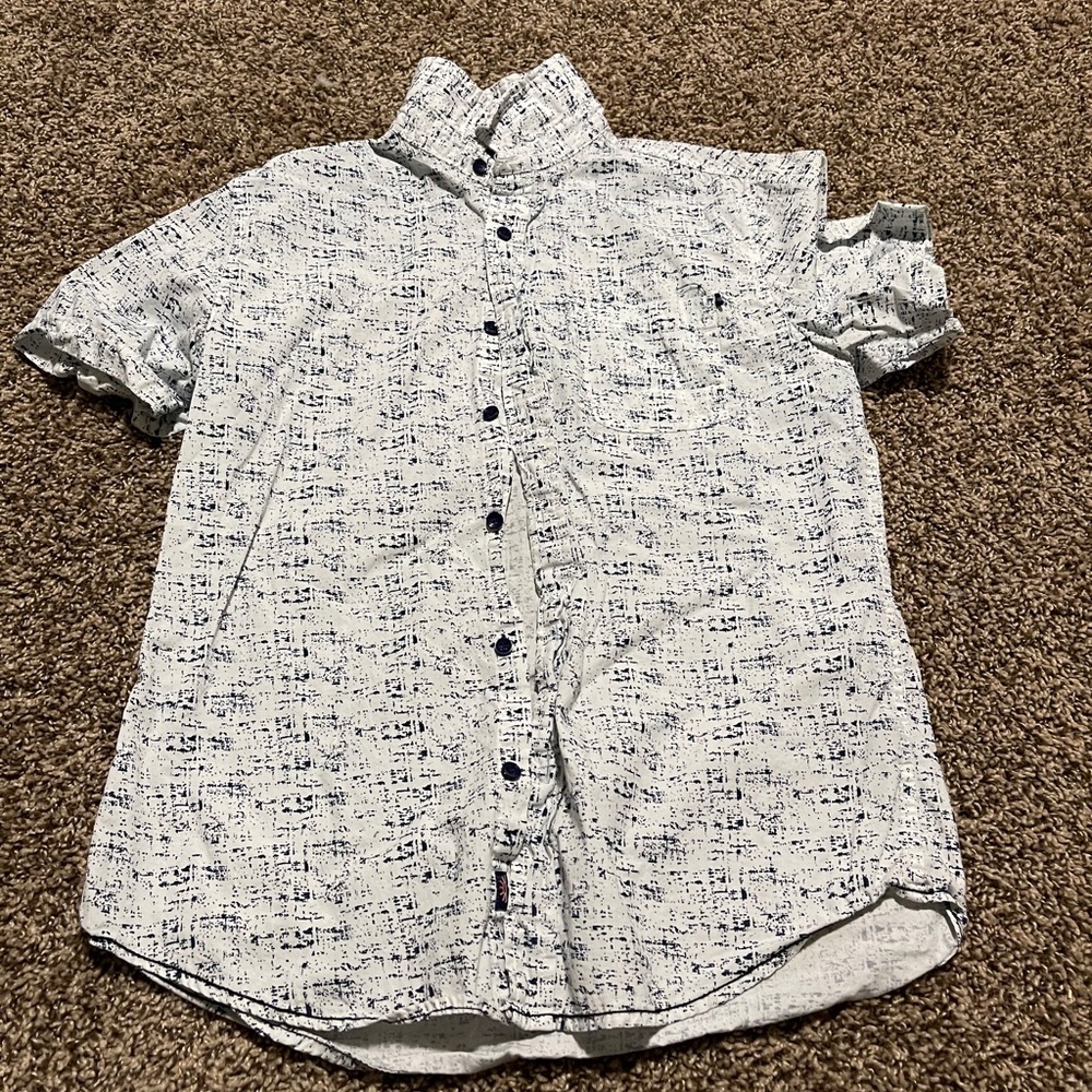 Men’s Button Ups and Polos